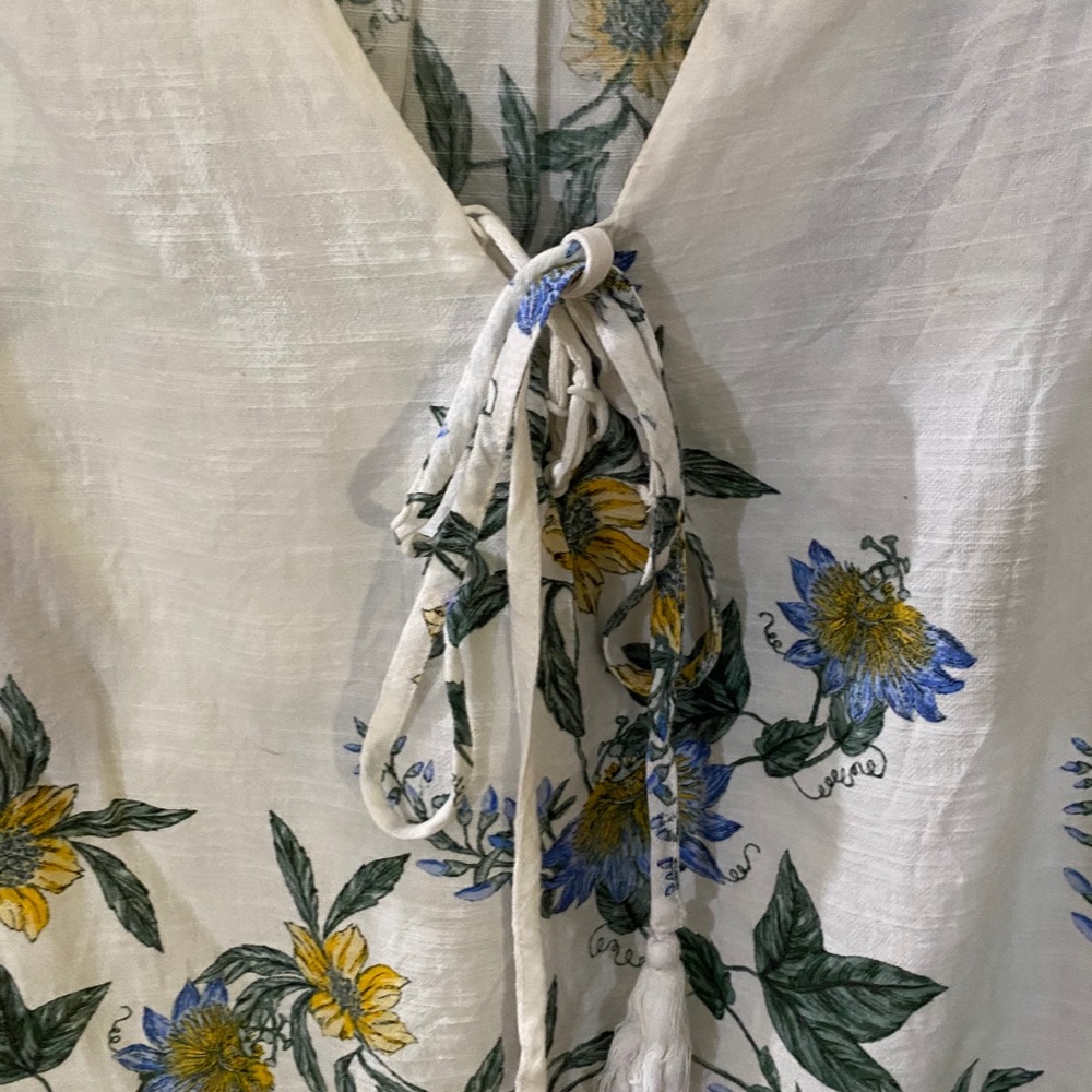 Floral Blouse - Picture 5 of 6